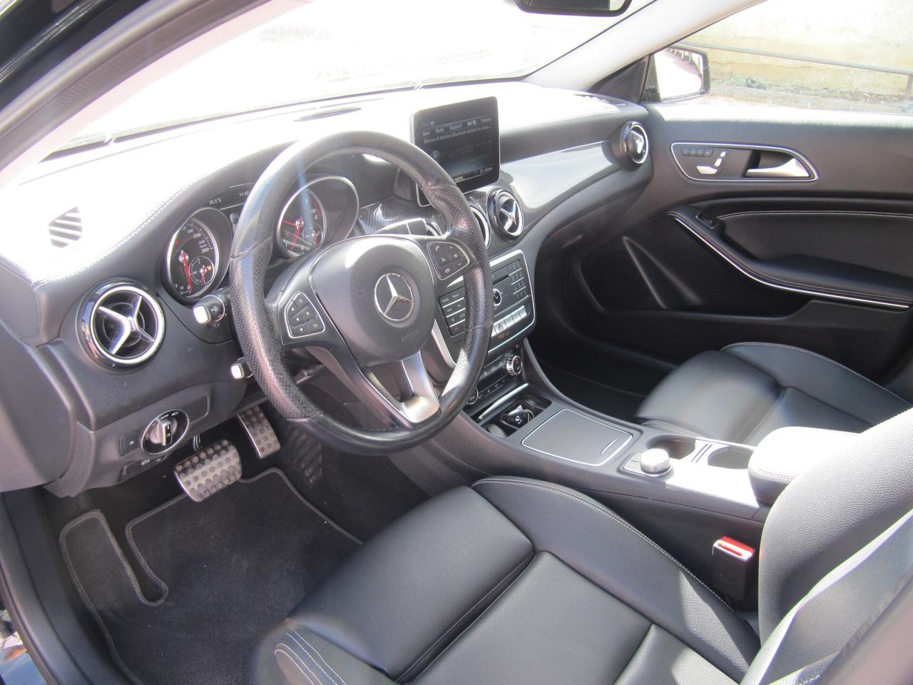 Mercedes-benz GLA 200 d Automatic Premium - tetto apribile