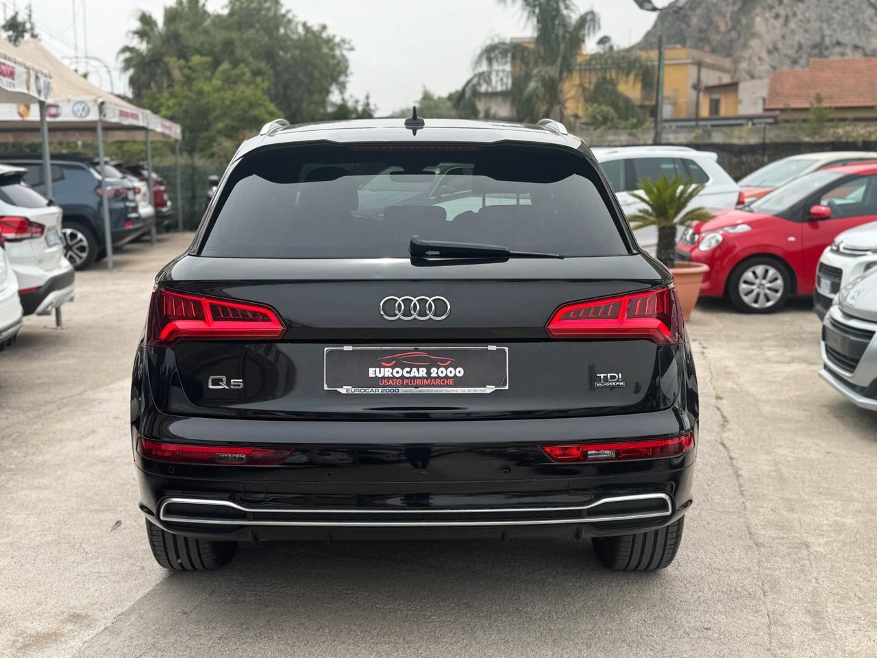 AUDI Q5 2.0 S-LINE INTERNO ED ESTERNO