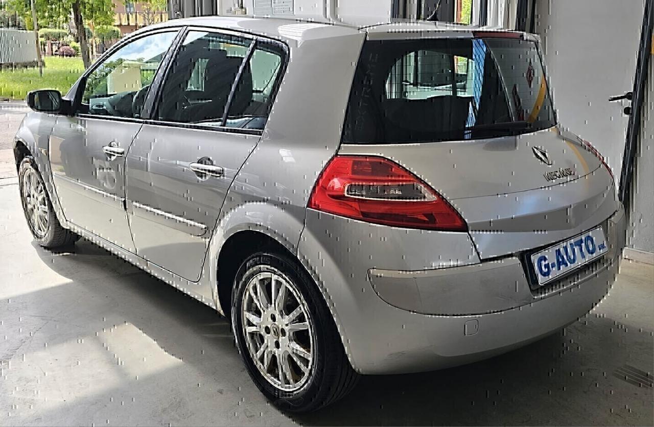 Renault Megane 1.5 Dci 5 porte