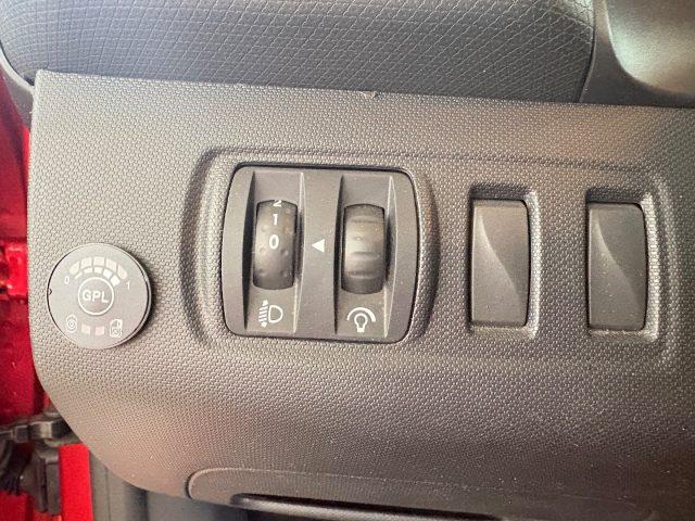 RENAULT Clio 1.2 75CV BENZINA/GPL 5 porte Live NAVI BLUETHOOTT