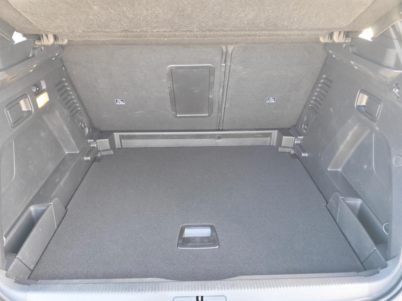 Peugeot 3008 BlueHDi 130 S&S EAT8 Business