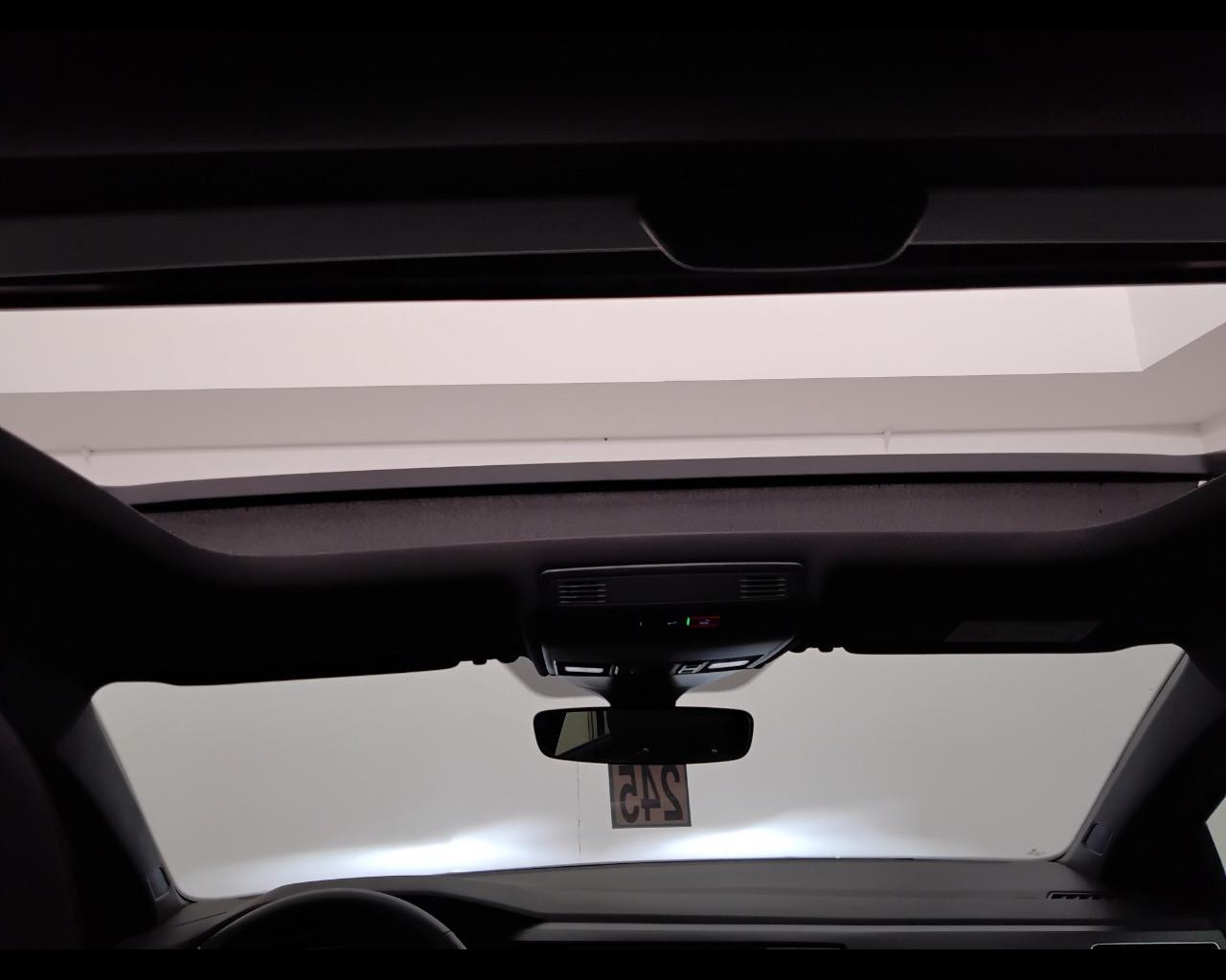 VOLKSWAGEN Taigo - Taigo 1.0 tsi R-Line 115cv dsg