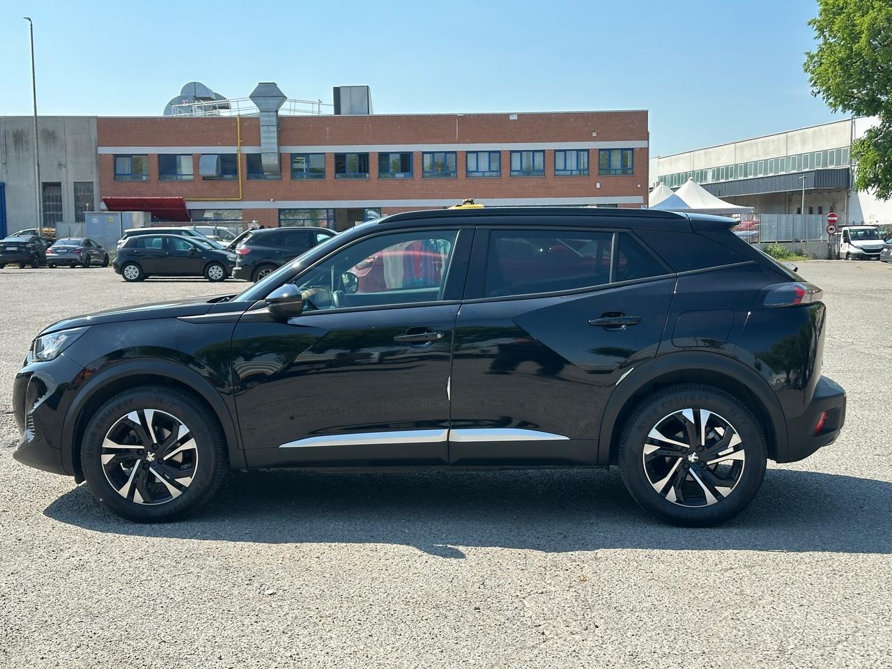 Peugeot 2008 1.2 Benz. EAT8 Allure (Garanzia 24 Mesi)