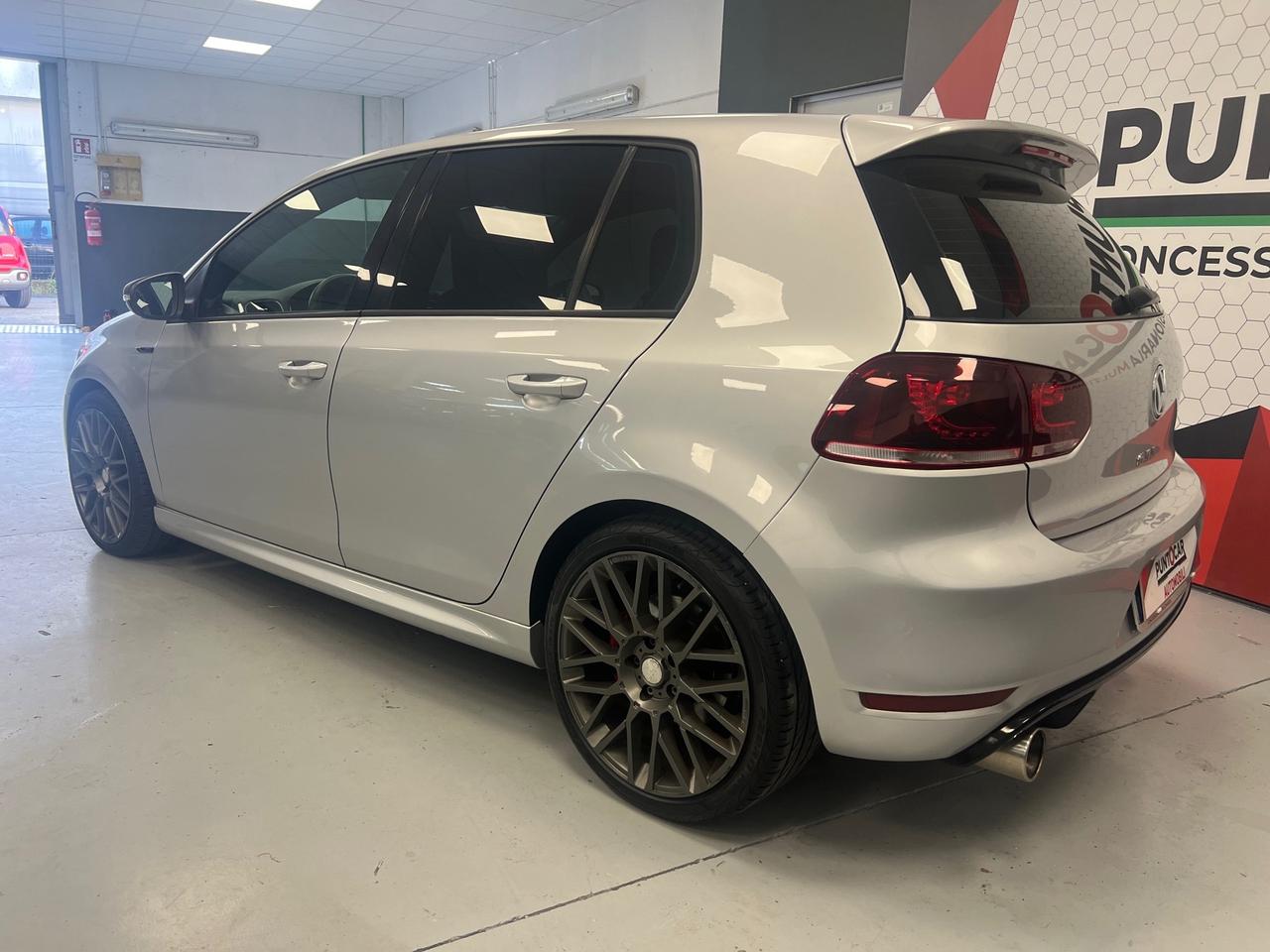 Volkswagen Golf GTI Golf 2.0 TSI 5p. GTI