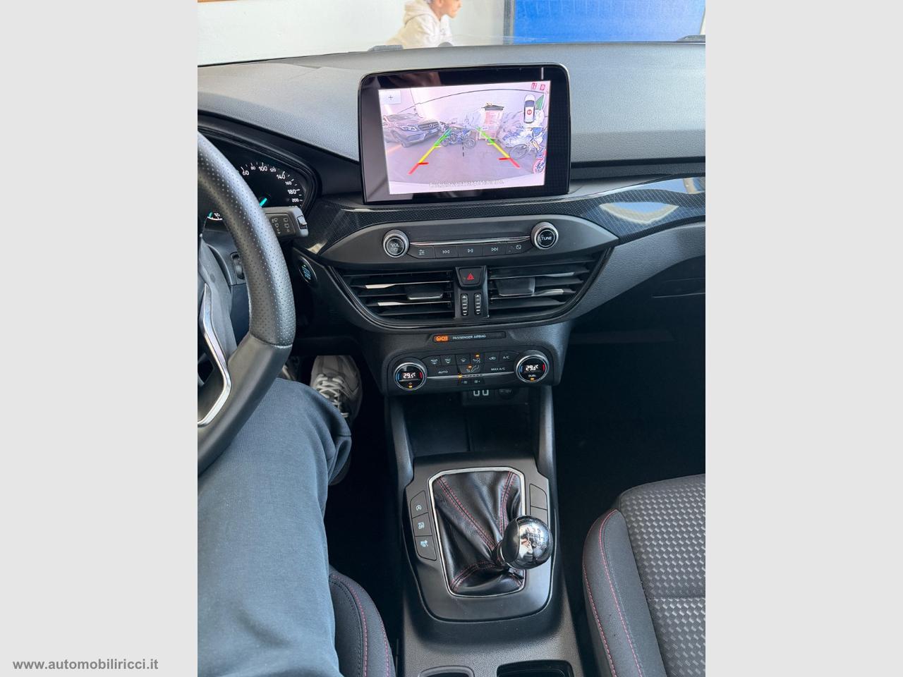 FORD Focus 1.0 EcoBoost Hybrid 125CV ST LINE