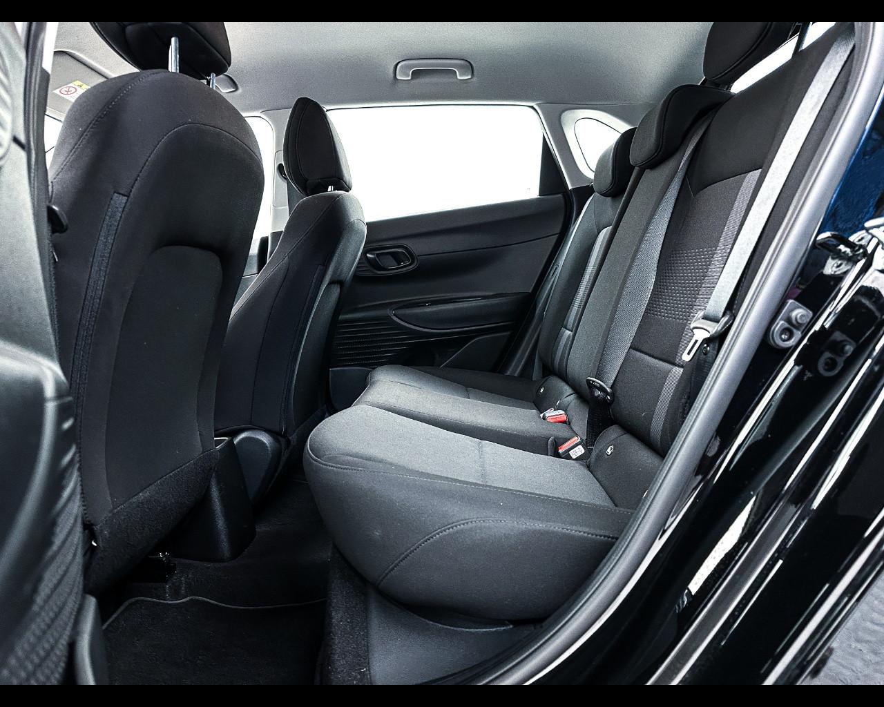 HYUNDAI I20 PE MY25 1.2 MT CONNECTLINE