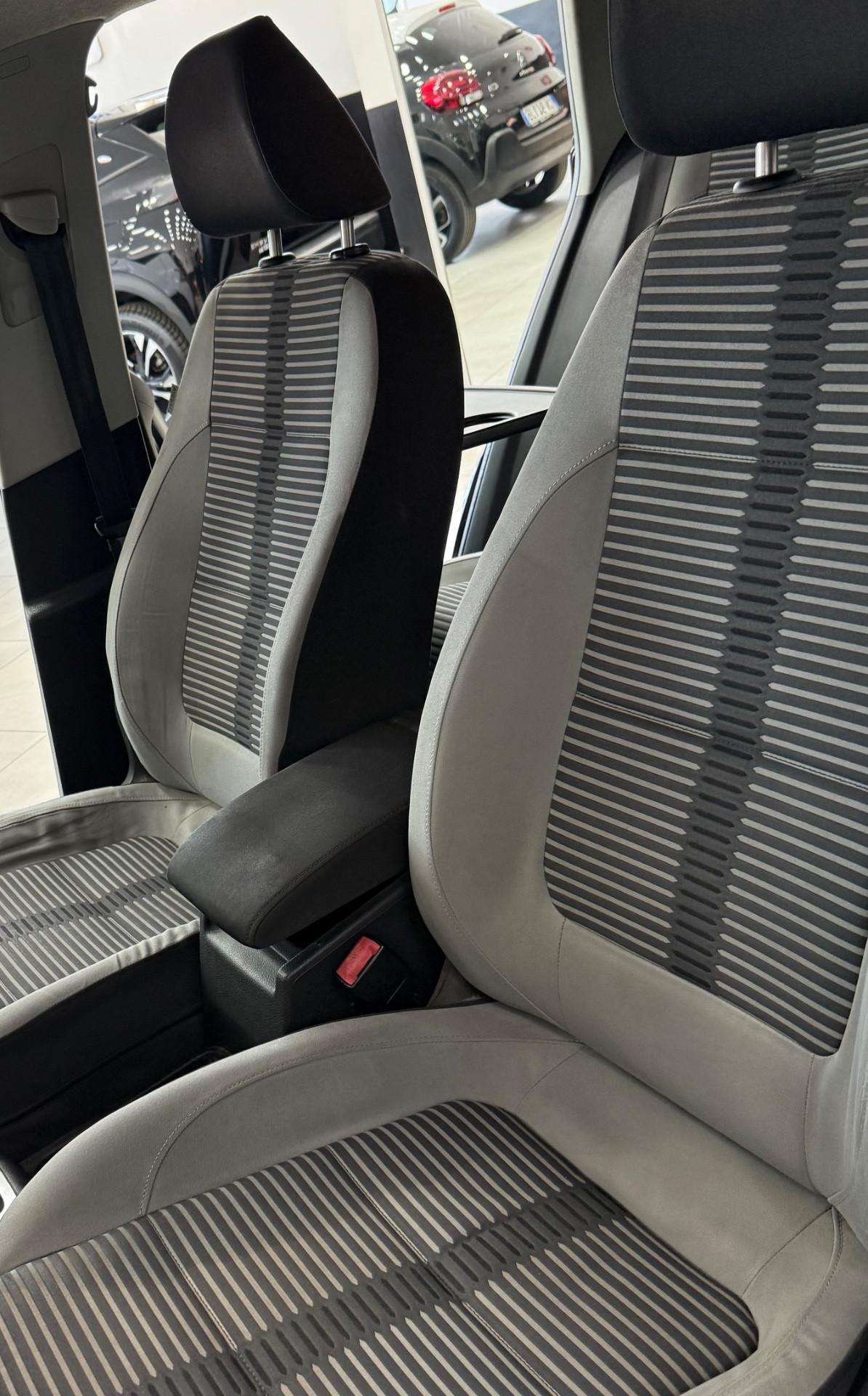 Volkswagen Tiguan 2.0 TDI DPF 4MOTION DSG Sport & Style