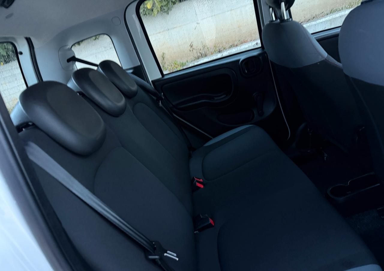 Fiat New Panda 1.2 cv 70 Lounge. Euro 6B