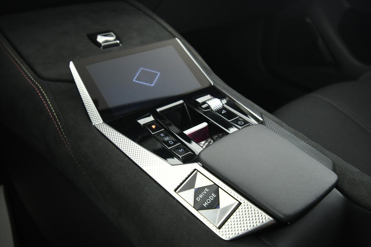 DS DS4 1.5 bluehdi Performance Line 130cv auto CAMERA+LED+HEAD-UP