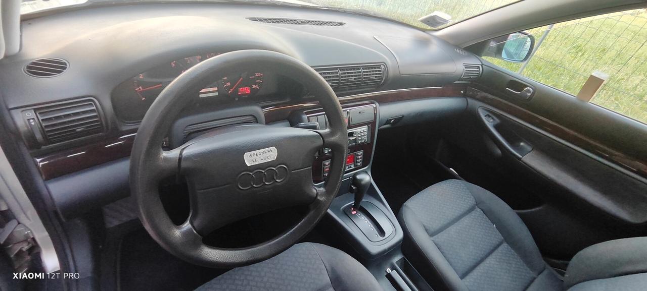 Audi A4 1.800 125cv (EPOCA-AUTOMATICA)