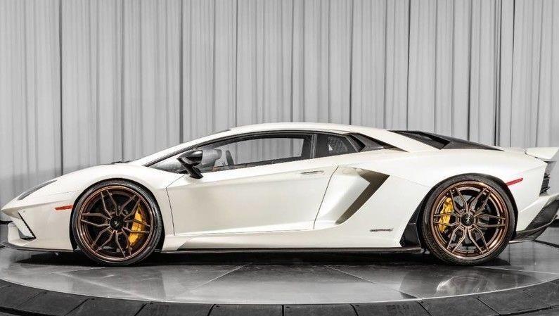 LAMBORGHINI Aventador S 6.5 V12 NOLEGGIO LUNGO TERMINE LEASING ALL INCLUSIVE