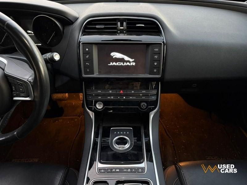 Jaguar XE XE 2.0 D 180 CV AWD aut.