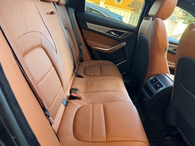 JAGUAR F-Pace 2.0 D 204 CV AWD aut. R-Dynamic SE TETTO PANORAMIC