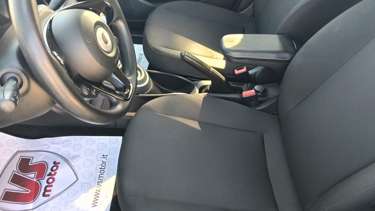 SMART FORFOUR AUTO -PREZZO PROMO!