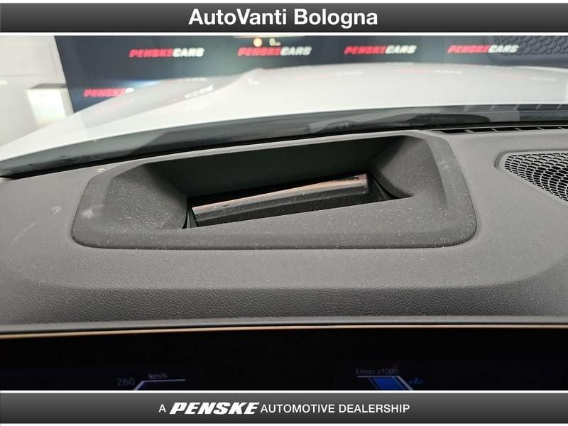 BMW Serie 3 320d Touring Xdrive mhev 48V auto