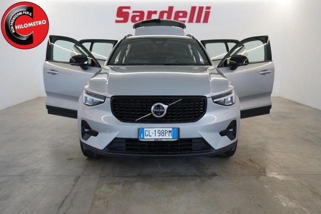 VOLVO XC40 B4 AWD automatico Plus Dark