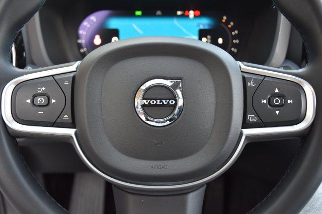 VOLVO XC60 B4 (d) AWD Geartronic Momentum *Pelle*