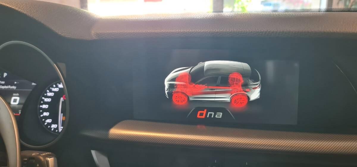 Alfa Romeo Stelvio Stelvio 2.2 t B-Tech Q4 210cv auto *motore nuovo*