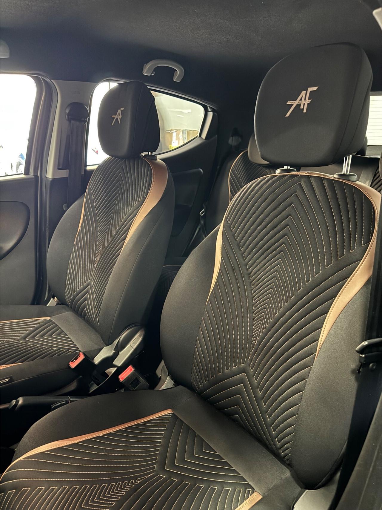 Lancia Ypsilon 1.0 FireFly 5 porte S&S Hybrid Alberta Ferretti