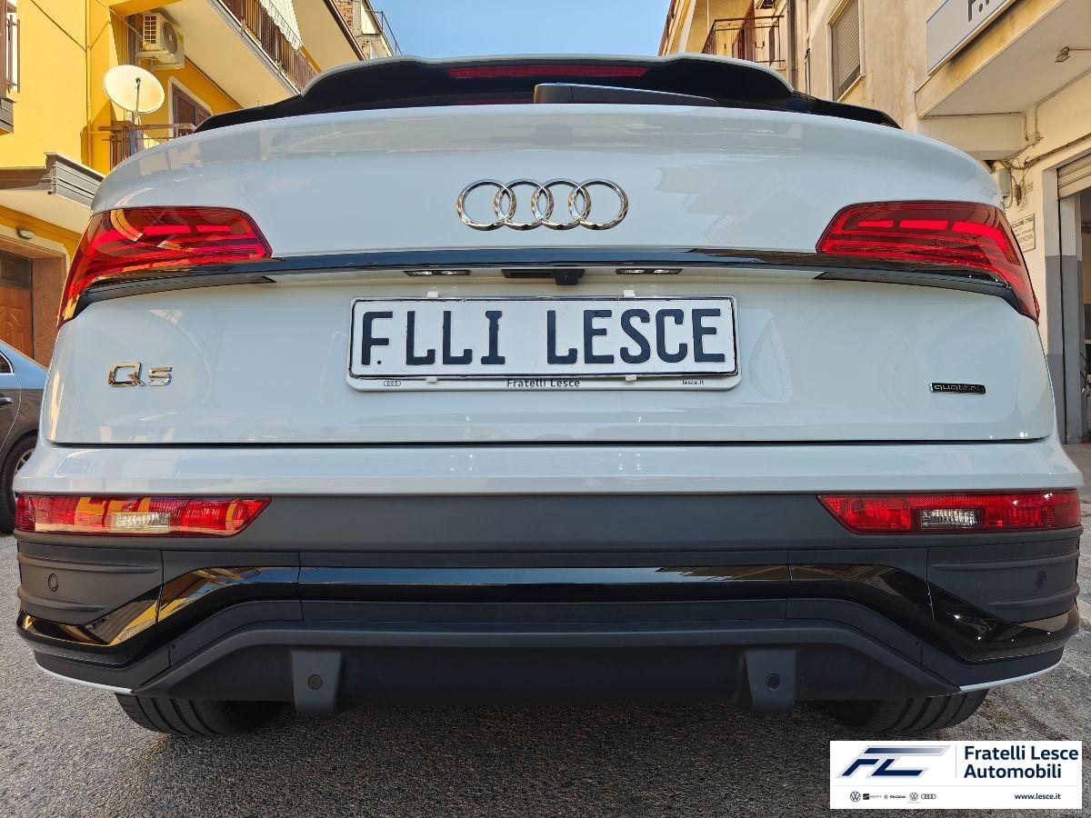 AUDI - Q5 Sportback 40 2.0 tdi mhev 12V S line quattro s tronic (Pronta Consegna !!!)