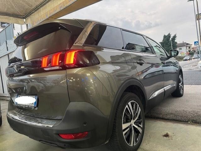 PEUGEOT 5008 AUTOMATICO 7 POSTI 1,6 DIESEL