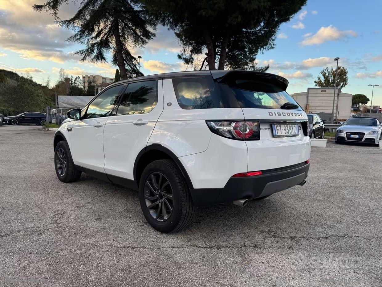 LAND ROVER Discovery Sport 2.0D I4-L.Flw R-Dyn. HSE