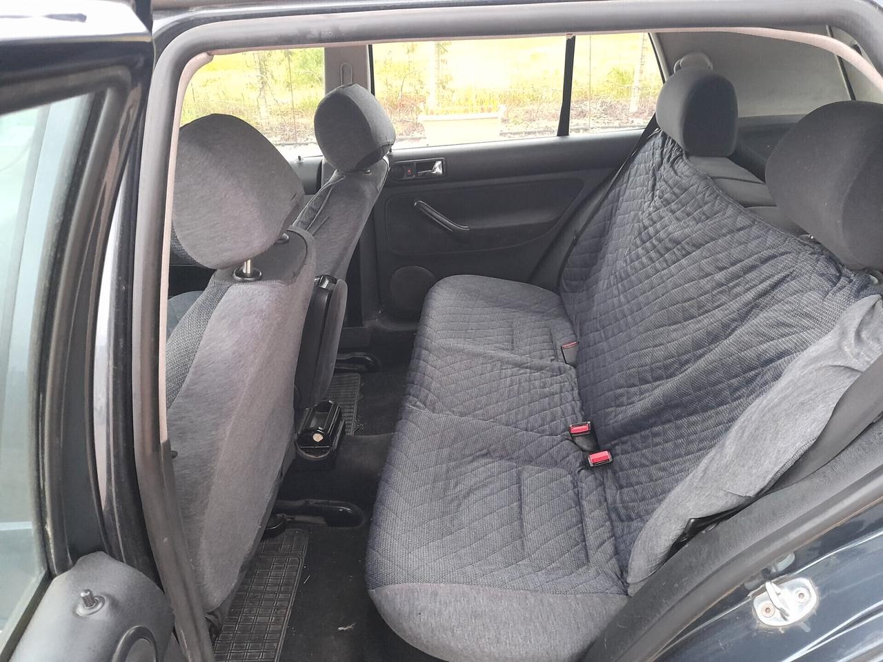 Volkswagen Golf 1.9 TDI/110 CV cat 5p. Comfortline