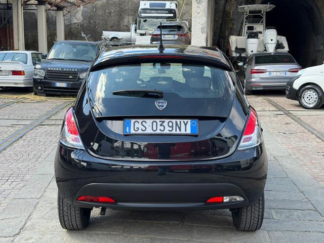 LANCIA Ypsilon 1.0 FireFly 5 porte S&S Hybrid Oro