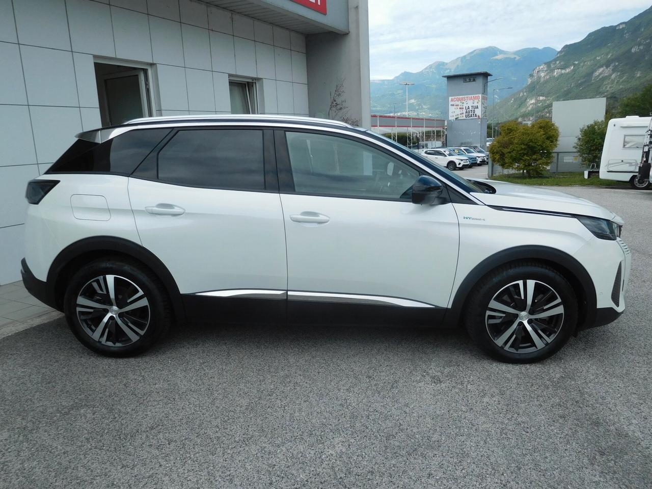 Peugeot 3008 Hybrid4 300 e-EAT8 Allure 4X4