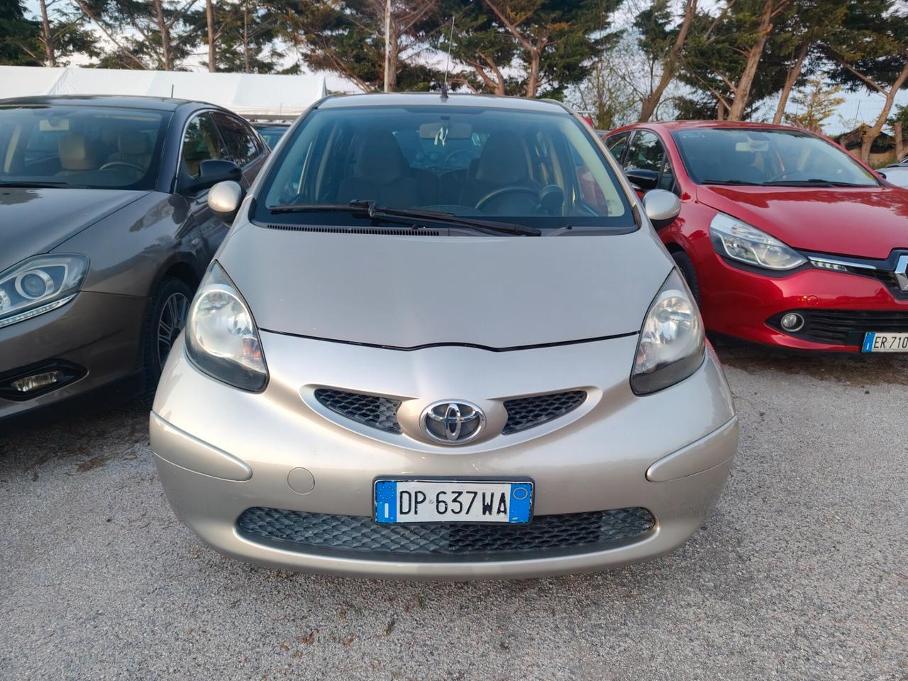 Toyota Aygo 1.0 12V VVT-i 5 porte Griffe