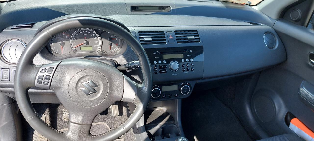 Suzuki Swift 1.3 4x4 5p. GL