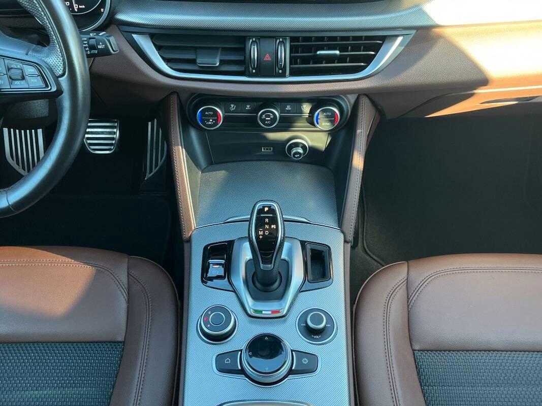 Alfa Romeo Stelvio 2.2 t Sprint Q4 190cv auto - Tetto Apribile