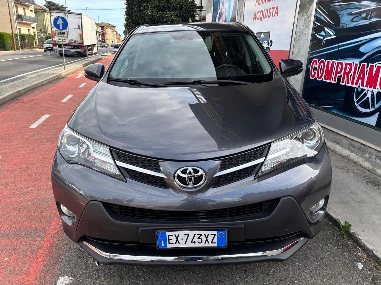 Toyota RAV 4 RAV4 2.0 D-4D 2WD