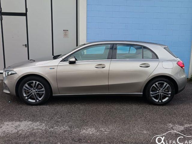 MERCEDES-BENZ A 250 e Automatic EQ-Power Business