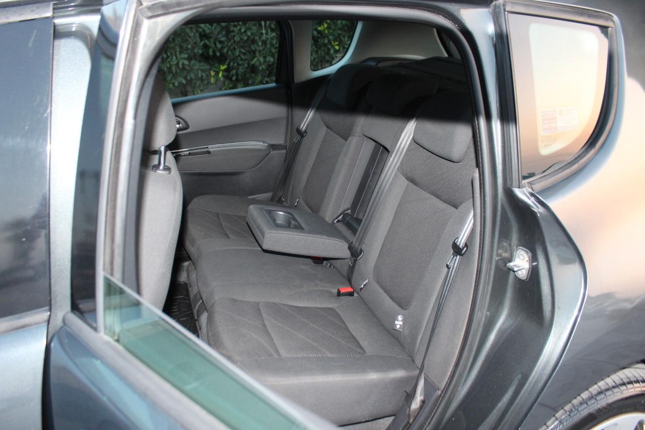 Peugeot 3008 BlueHDi 120 S&S Business