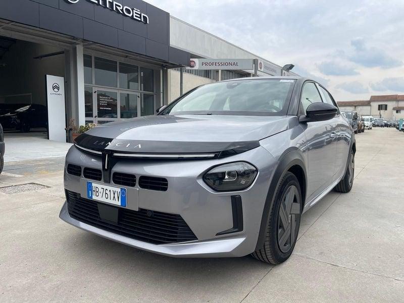 Lancia Ypsilon Ibrida Ibrida 100cv Ypsilon e-DCT extrascomnto 1000 € in caso di finanziamento