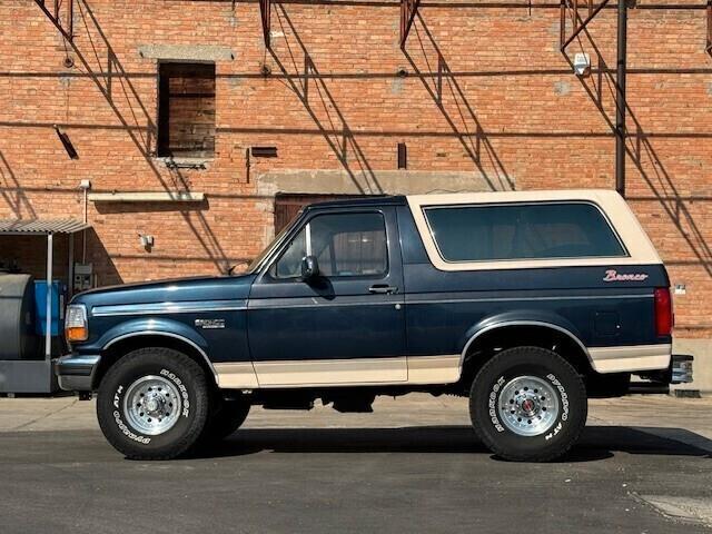 FORD BRONCO XLT EDDIE BAUER EDITION 4x4