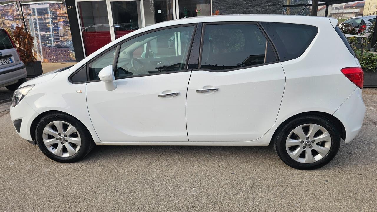 Opel Meriva 1.3 CDTI 95CV ecoFLEX Cosmo