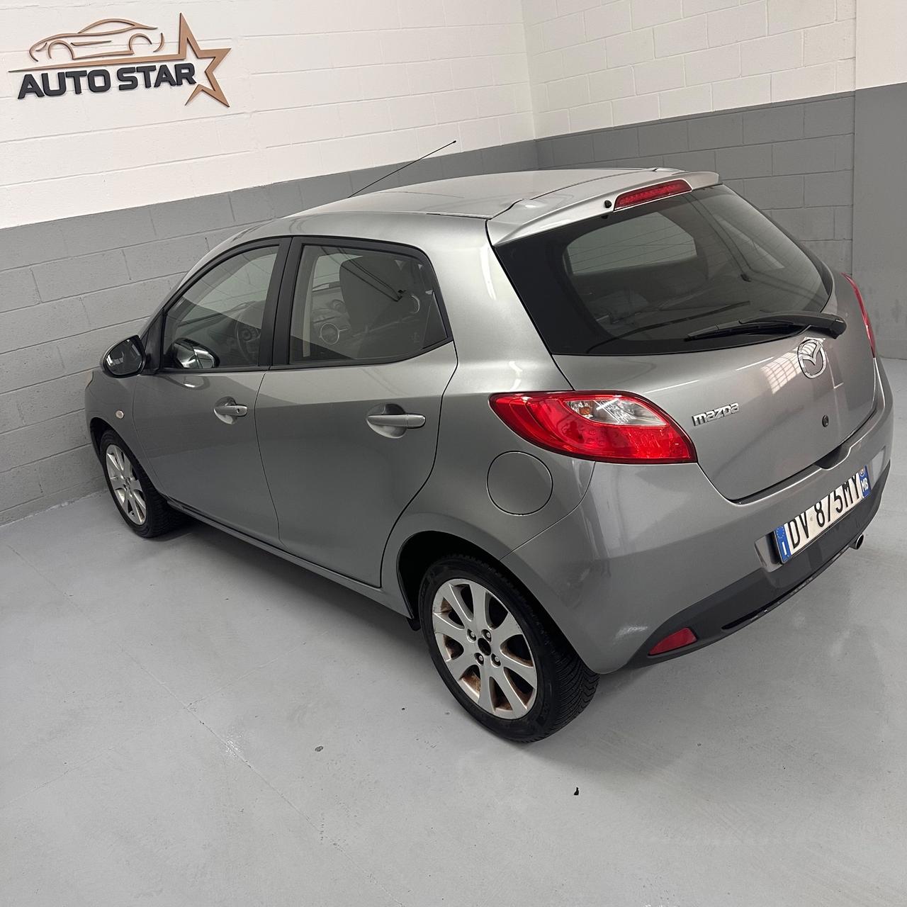 Mazda 2 Mazda2 1.3 16V 75CV 5p. Easy NEOPATENTATI