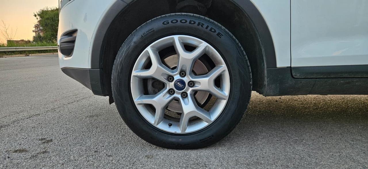 Ford Kuga 2.0 TDCi 163 CV 4WD Titanium DPF