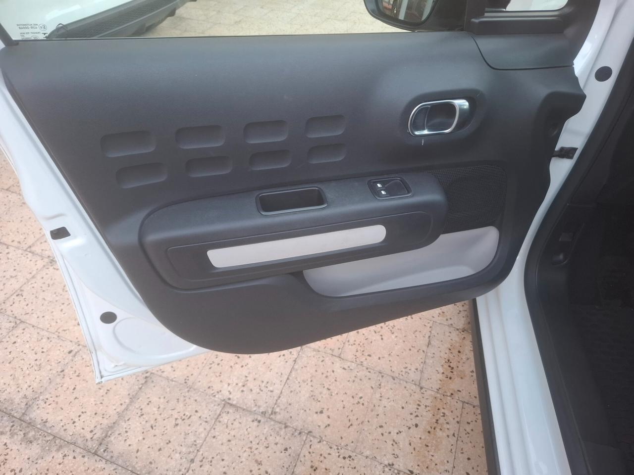 Citroën C3 - 1.2 Pure Tech