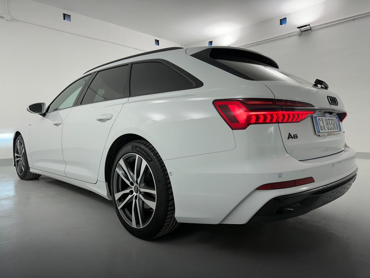 Audi A6 Avant 40 2.0 TDI quattro ultra S tronic line edition