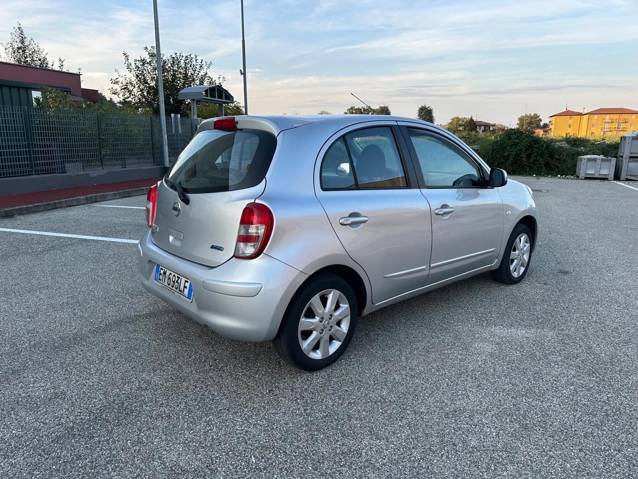 Nissan Micra 1.2 12V 5 porte Acenta cambio automatico