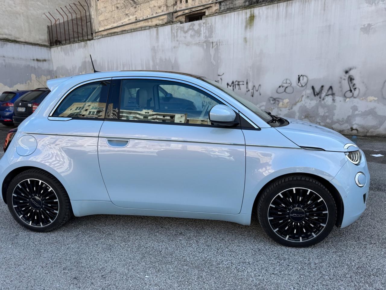 Fiat 500 La Prima Berlina 42 kWh