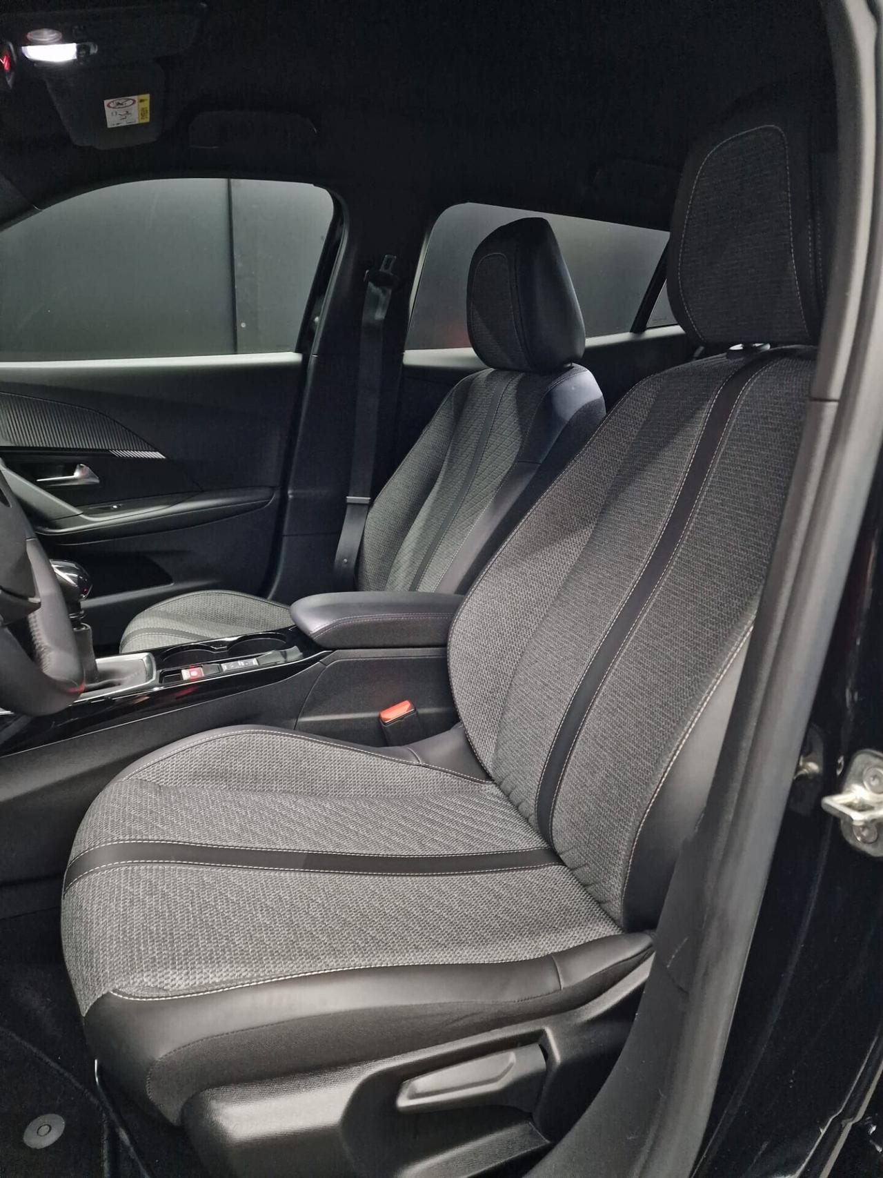 Peugeot 2008 1.2 PureTech 100 S&S Allure