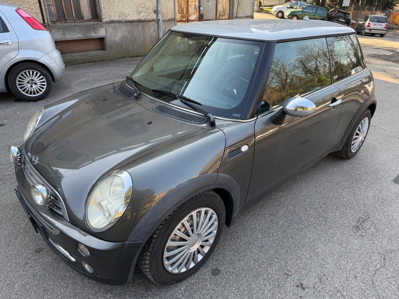 Mini Cooper 1.6 park Line