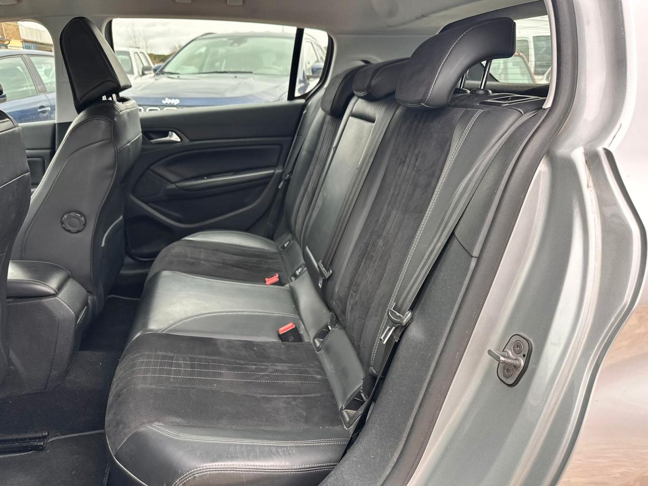 Peugeot 308 1.6 e-HDi 115 CV Stop&Start Active