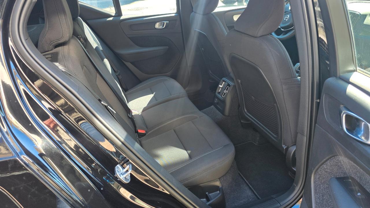 Volvo XC40 T5 Recharge Plug-in Hybrid Inscription Expression