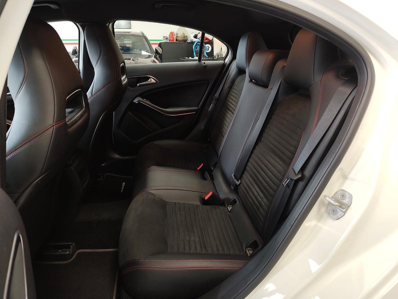 Mercedes-benz A180 Premium AMG NEOPATENTATI