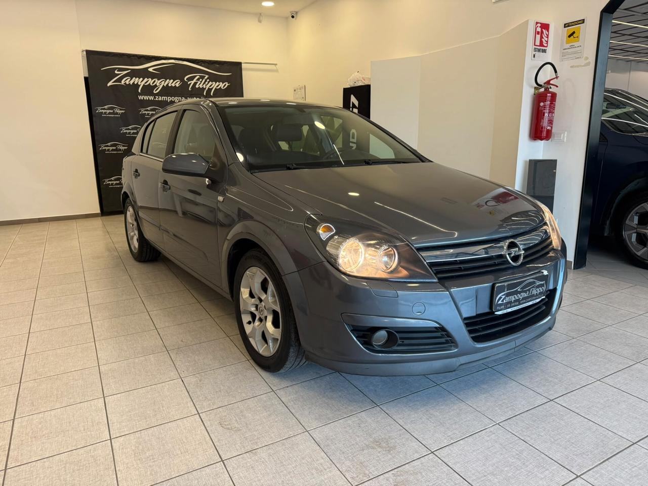 Opel Astra 1.9 CDTI 120CV 5 porte Cosmo